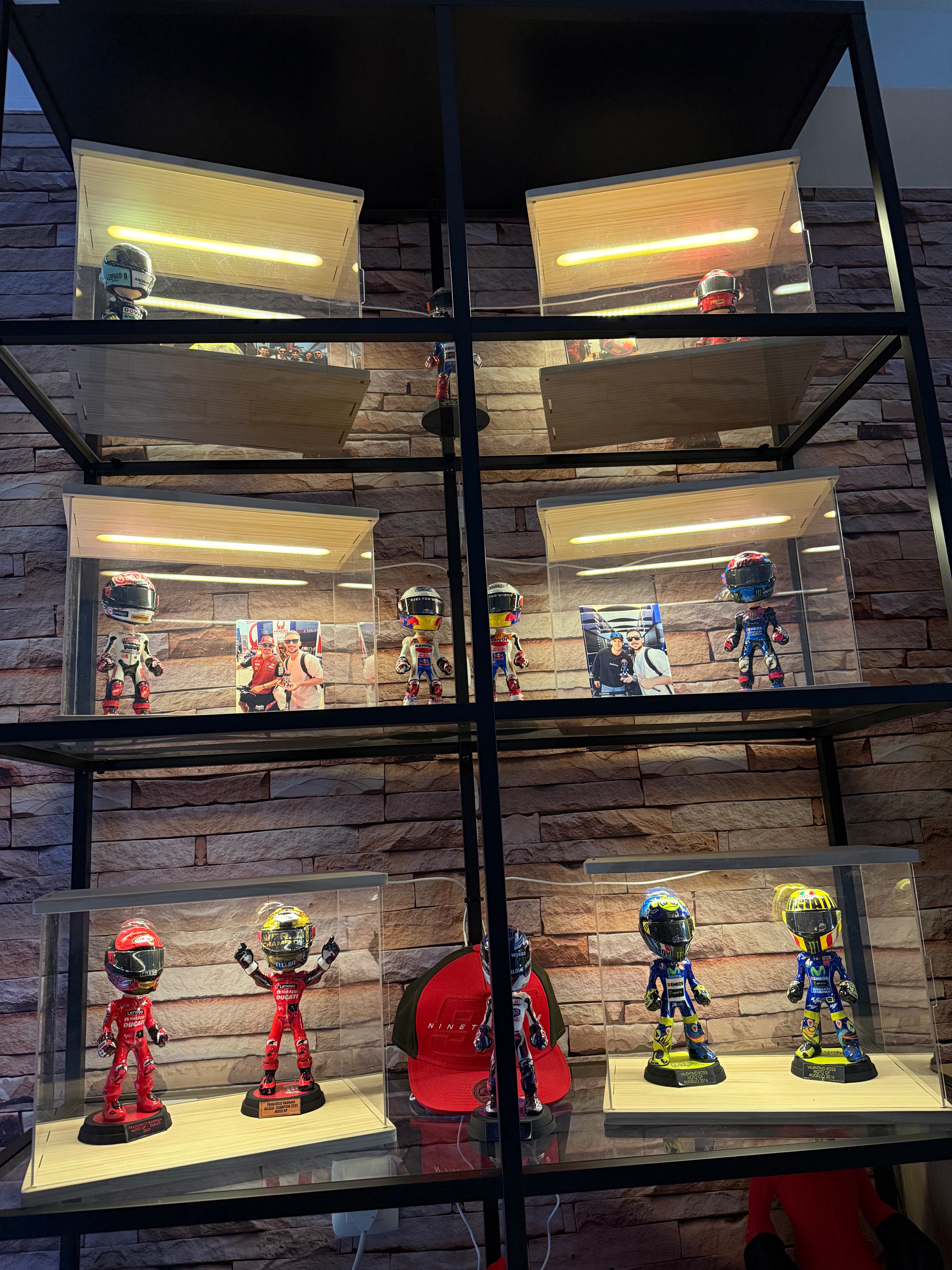 Expositor de Figuras (para 2 unidades)